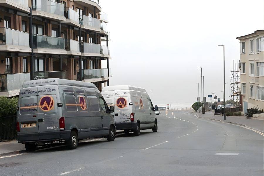 avenue removals 900x600 (4)